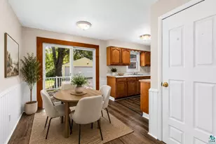552 W Faribault St, Duluth, MN 55803 - Photo 10