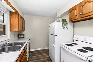 552 W Faribault St, Duluth, MN 55803 - Photo 16