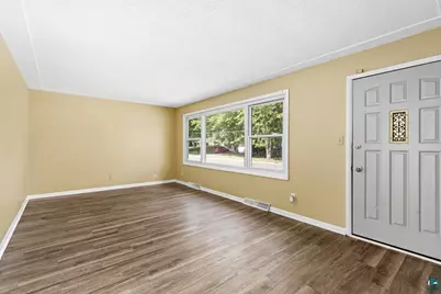 552 W Faribault St, Duluth, MN 55803 - Photo 6