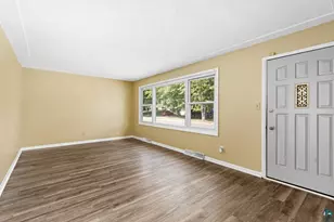 552 W Faribault St, Duluth, MN 55803 - Photo 6