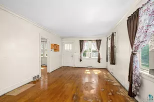 2211 W 7th St, Duluth, MN 55806 - Photo 4