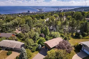 324 Howtz St, Duluth, MN 55811 - Photo 2