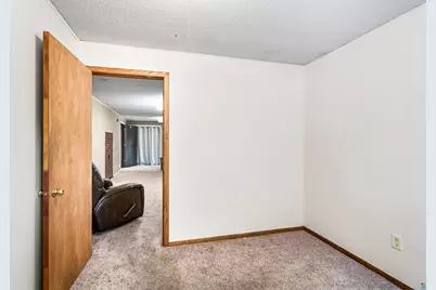 219 W Morgan St, Duluth, MN 55811 - Photo 32