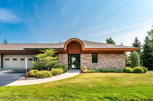 8401 Congdon Blvd, Duluth, MN 55804 - Photo 1