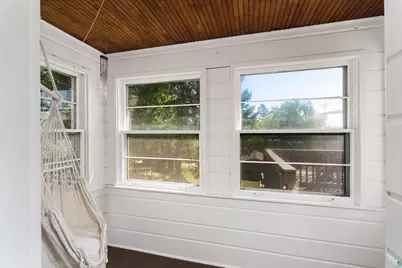 1212 E 11th St, Duluth, MN 55805 - Photo 8