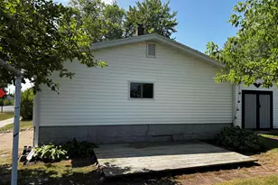 2331 E 10th St, Superior, MN 54880 - Photo 44