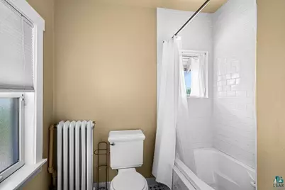 2816 E 1st St, Duluth, MN 55812 - Photo 18