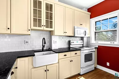 2816 E 1st St, Duluth, MN 55812 - Photo 12