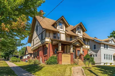 1801 E 2nd St, Duluth, MN 55812 - Photo 2