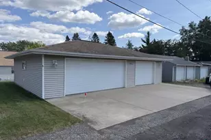 2223 W 22nd St, Duluth, MN 55811 - Photo 10