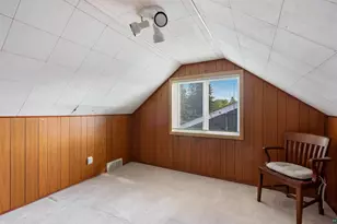 2223 W 22nd St, Duluth, MN 55811 - Photo 24