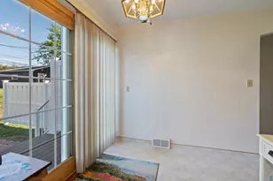 2223 W 22nd St, Duluth, MN 55811 - Photo 22