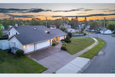 114 Highland Dr, Hibbing, MN 55746 - Photo 98