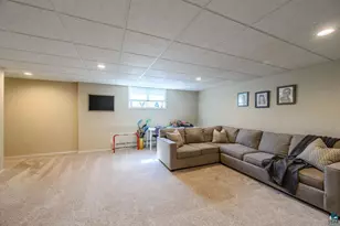 114 Highland Dr, Hibbing, MN 55746 - Photo 42