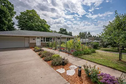 104 E Mankato St, Duluth, MN 55803 - Photo 8