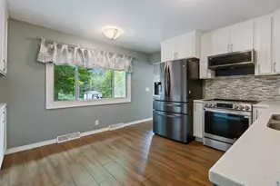 104 E Mankato St, Duluth, MN 55803 - Photo 10