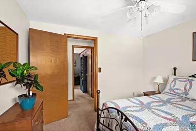 1947 Hartley Rd, Duluth, MN 55803 - Photo 30