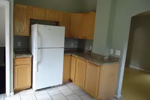 539 E 39th St, Hibbing, MN 55746 - Photo 10