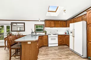 807 W Stowe St, Duluth, MN 55808 - Photo 12