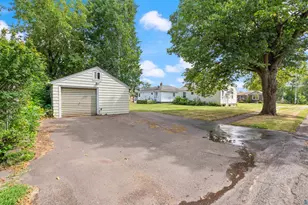 415 W McGonagle St, Duluth, MN 55808 - Photo 22
