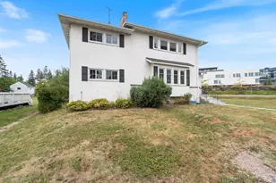 2337 E 8th St, Duluth, MN 55803 - Photo 2