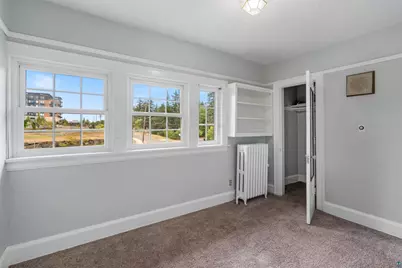 2337 E 8th St, Duluth, MN 55803 - Photo 26