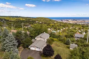 2810 Exhibition Dr, Duluth, MN 55811 - Photo 2