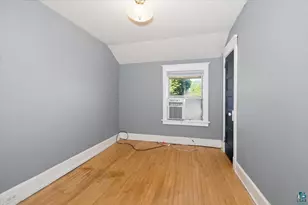 5814 Tacony St, Duluth, MN 55807 - Photo 8