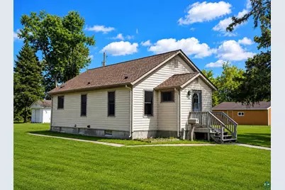 14 E 5th Ave N, Aurora, MN 55705 - Photo 1