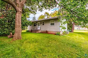 1704 Doddridge Ave, Cloquet, MN 55720 - Photo 1