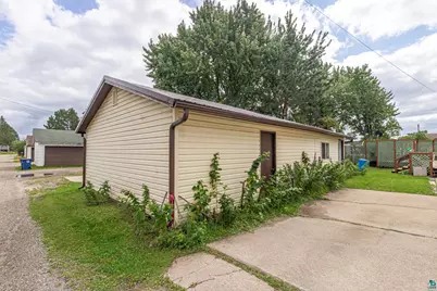 1211 E Camp St, Ely, MN 55731 - Photo 54