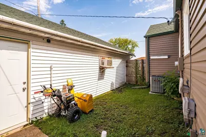 316 N 76th Ave W, Duluth, MN 55807 - Photo 8