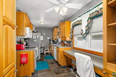 316 N 76th Ave W, Duluth, MN 55807 - Photo 12