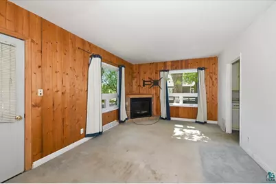 11 S 51st Ave E, Duluth, MN 55804 - Photo 6