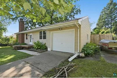 915 N 40th Ave E, Duluth, MN 55804 - Photo 2