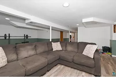 915 N 40th Ave E, Duluth, MN 55804 - Photo 12