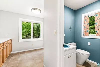 4627 Norwood St, Duluth, MN 55804 - Photo 28