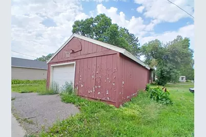 1408 S 11th St, Virginia, MN 55792 - Photo 6