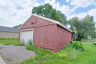 1408 S 11th St, Virginia, MN 55792 - Photo 6