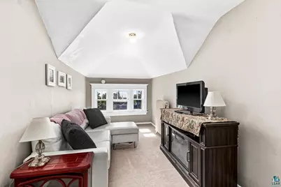 2515 E 6th St, Duluth, MN 55812 - Photo 34