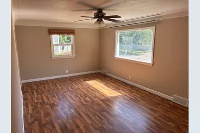 2227 W 22nd St, Duluth, MN 55811 - Photo 26