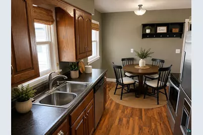 2227 W 22nd St, Duluth, MN 55811 - Photo 8