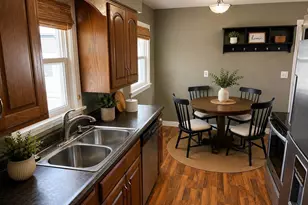 2227 W 22nd St, Duluth, MN 55811 - Photo 8