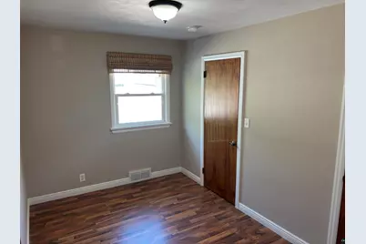 2227 W 22nd St, Duluth, MN 55811 - Photo 36
