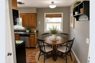 2227 W 22nd St, Duluth, MN 55811 - Photo 6