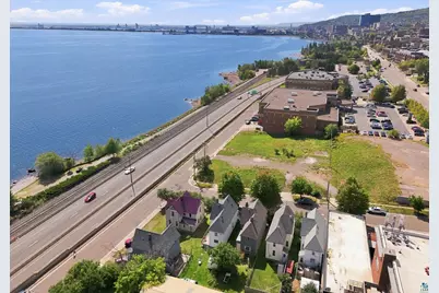 324 S 16th Ave E, Duluth, MN 55812 - Photo 2