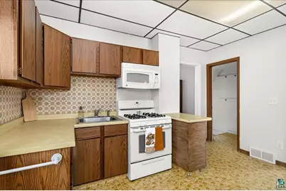 25 S 64th Ave W, Duluth, MN 55807 - Photo 12