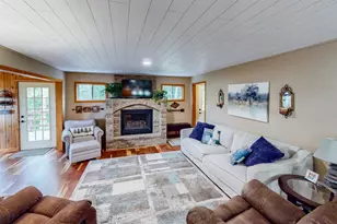303 S Shore Dr, Grand Marais, MN 55604 - Photo 4