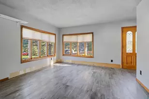 6085 Hwy 1, Silver Bay, MN 55614 - Photo 14