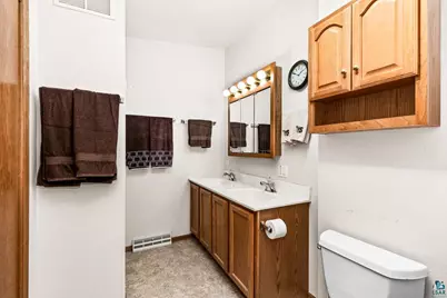 102 E Gary St, Duluth, MN 55808 - Photo 26
